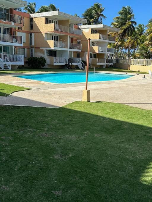 Ocean Blue Beach Apt Luquillo Exterior photo