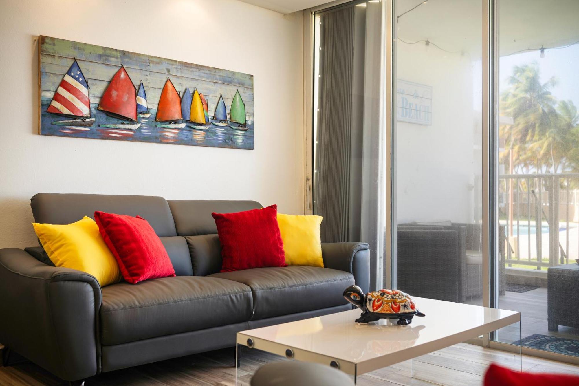 Ocean Blue Beach Apt Luquillo Exterior photo
