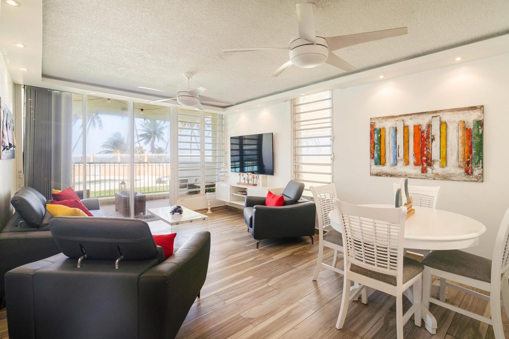 Ocean Blue Beach Apt Luquillo Exterior photo