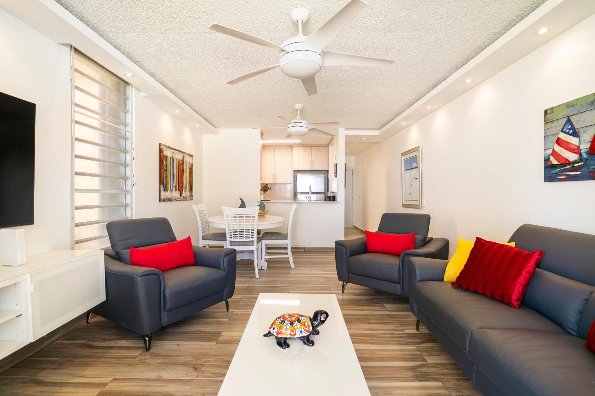 Ocean Blue Beach Apt Luquillo Exterior photo