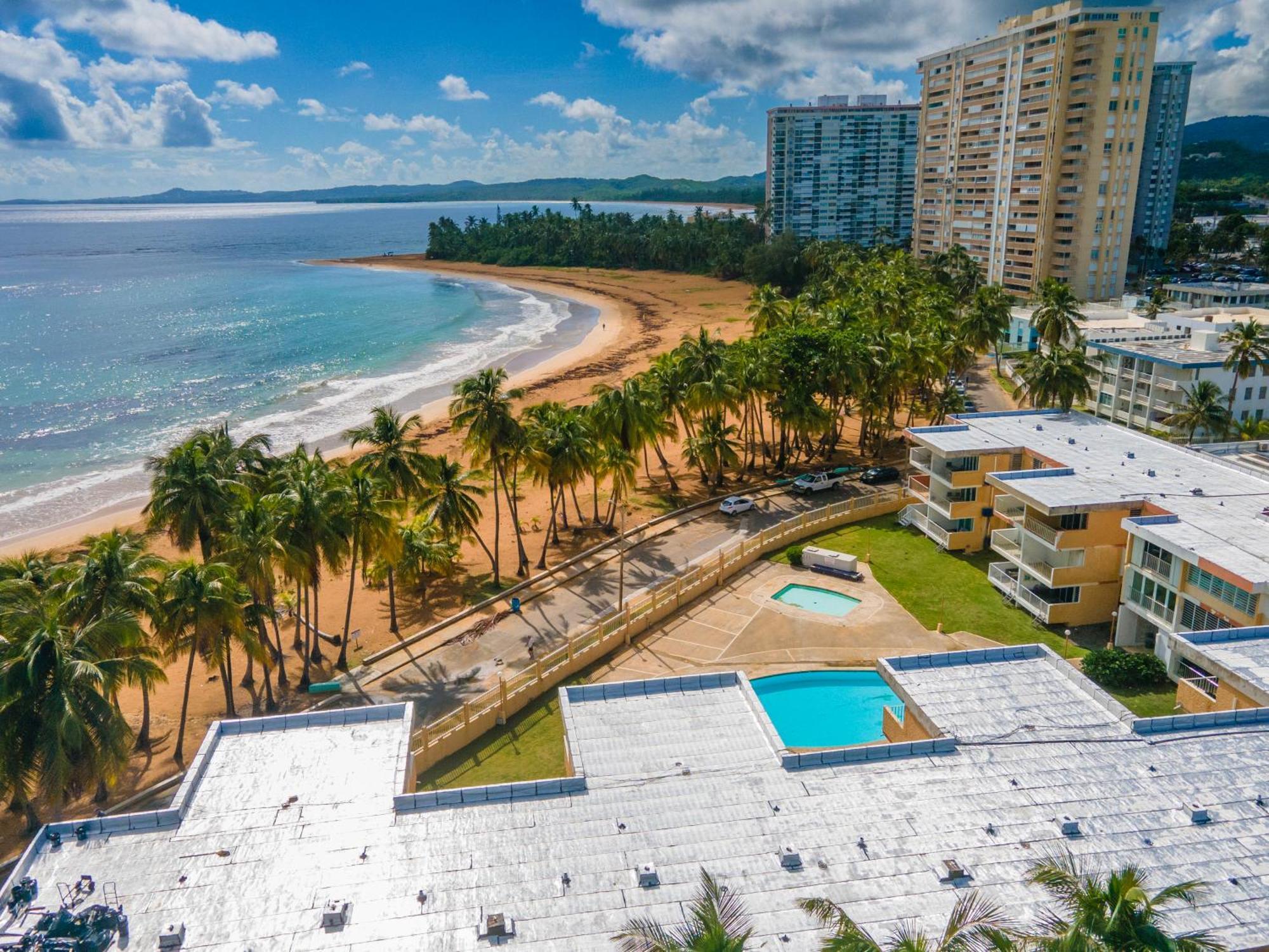 Ocean Blue Beach Apt Luquillo Exterior photo